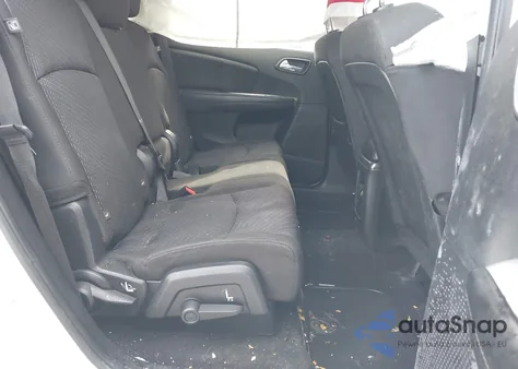 2015 Dodge Journey Sxt z USA, uszkodzony, nr VIN 3C4PDCBGXFT530289